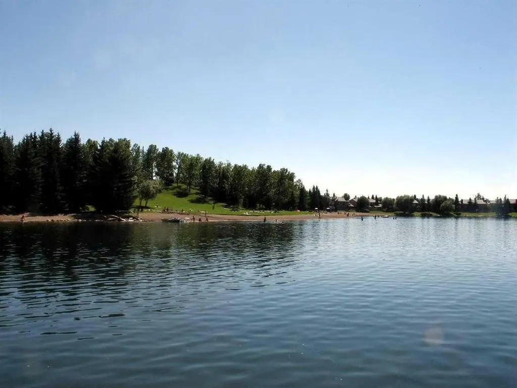 860 Midridge Drive SE Calgary AB T2X 1K1