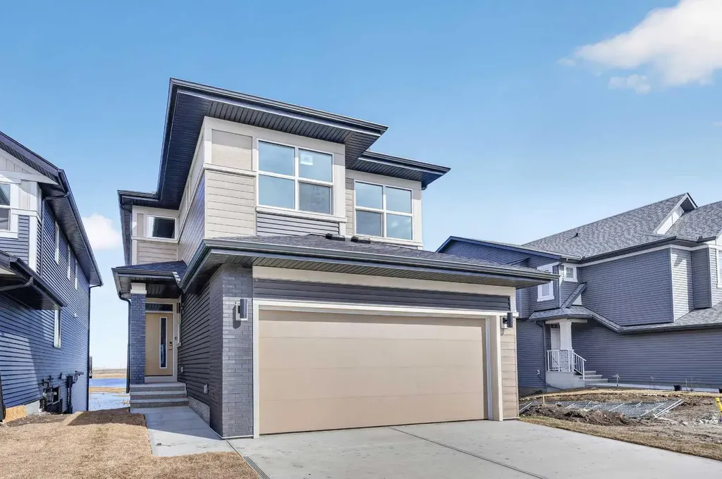 211 Corner Glen Crescent NE Calgary AB T3N 2L8
