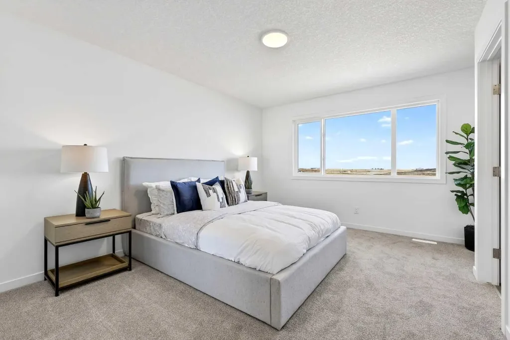 211 Corner Glen Crescent NE Calgary AB T3N 2L8
