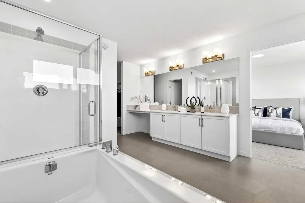 211 Corner Glen Crescent NE Calgary AB T3N 2L8