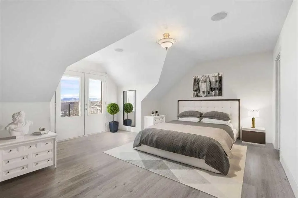 39 Slopes Grove SW Calgary AB T3H 3Y6