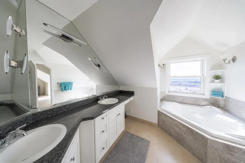 39 Slopes Grove SW Calgary AB T3H 3Y6