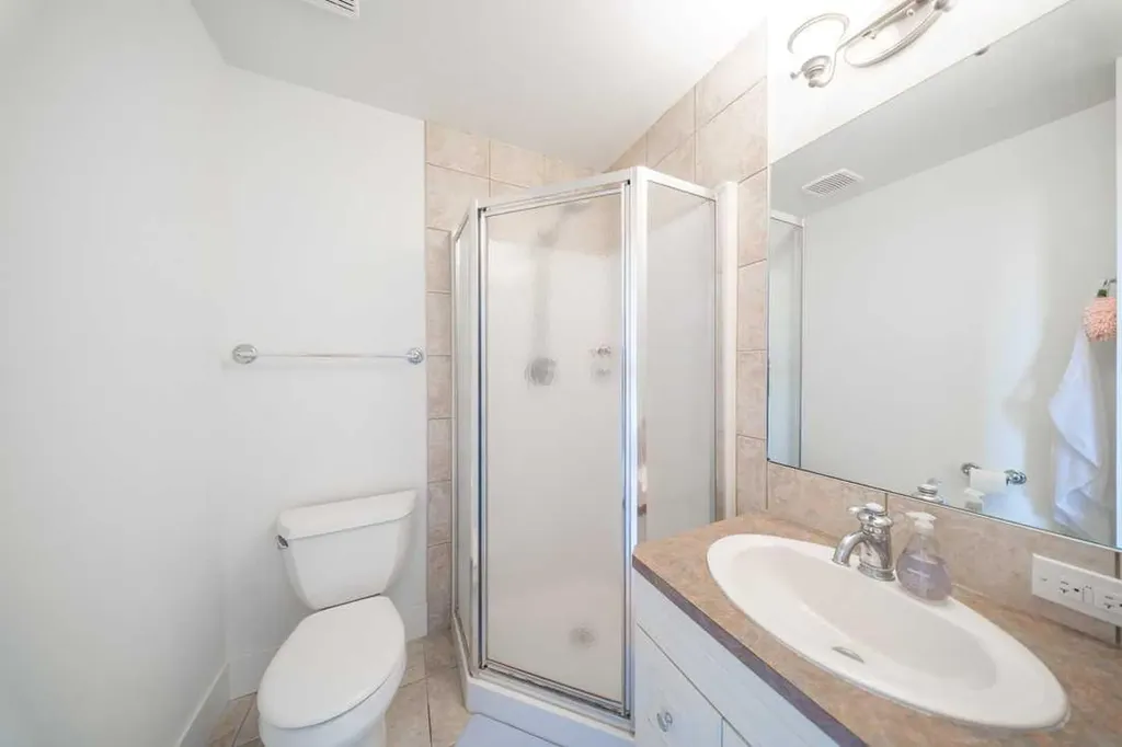 39 Slopes Grove SW Calgary AB T3H 3Y6