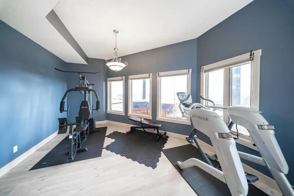 39 Slopes Grove SW Calgary AB T3H 3Y6