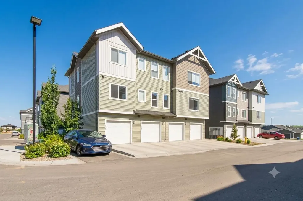 24 Rivercrest Drive Cochrane AB T4C 2C8