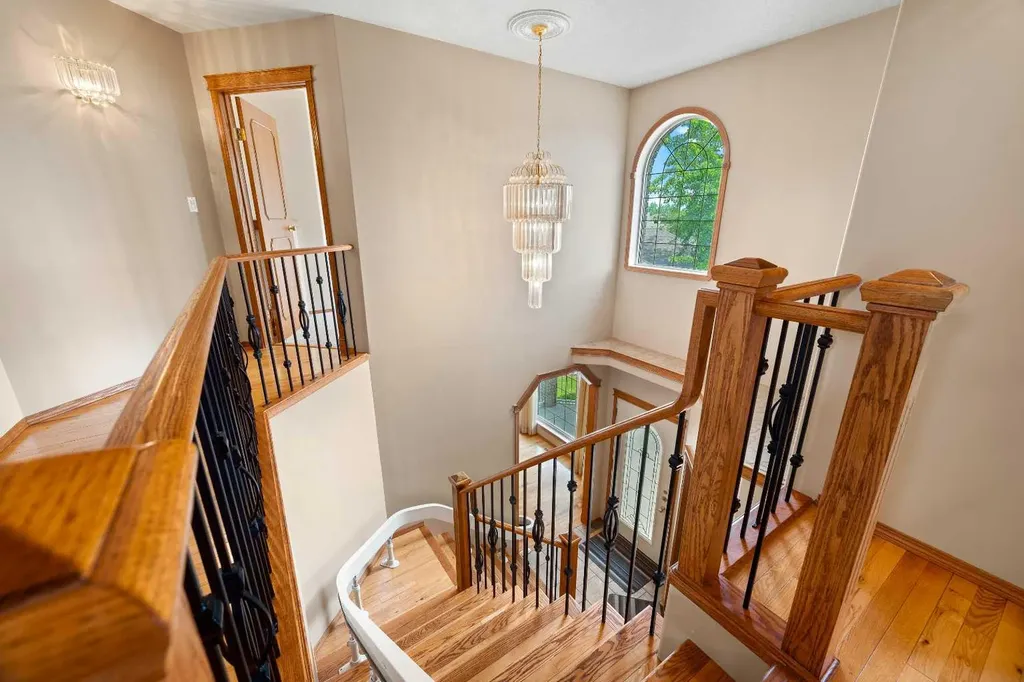 2204 59a Avenue Close Lloydminster AB T9V 3J3