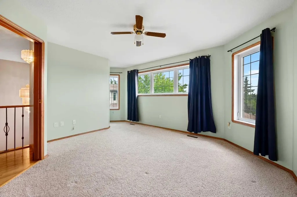 2204 59a Avenue Close Lloydminster AB T9V 3J3