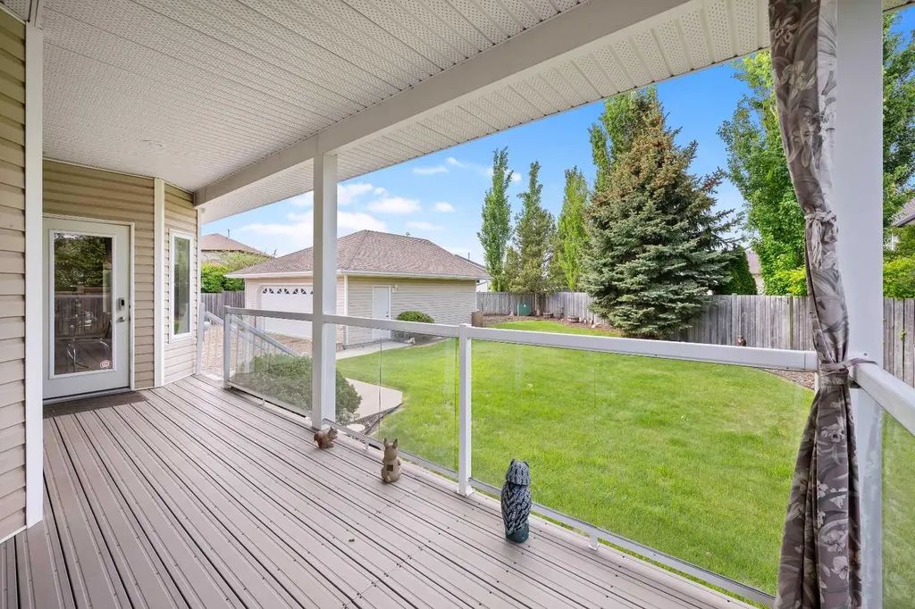 2204 59a Avenue Close Lloydminster AB T9V 3J3