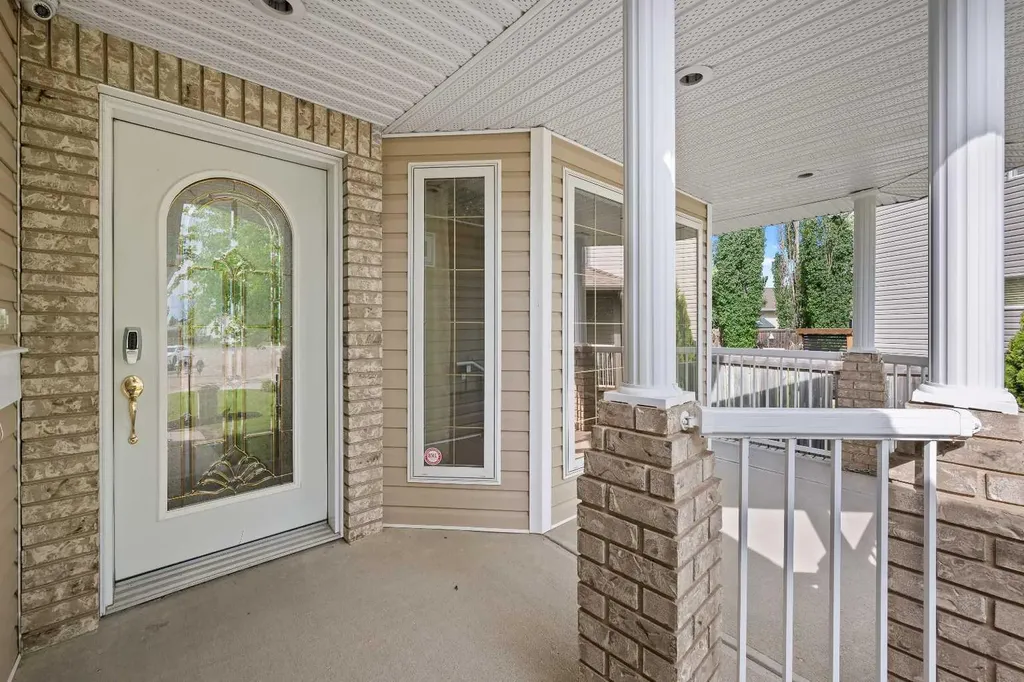2204 59a Avenue Close Lloydminster AB T9V 3J3