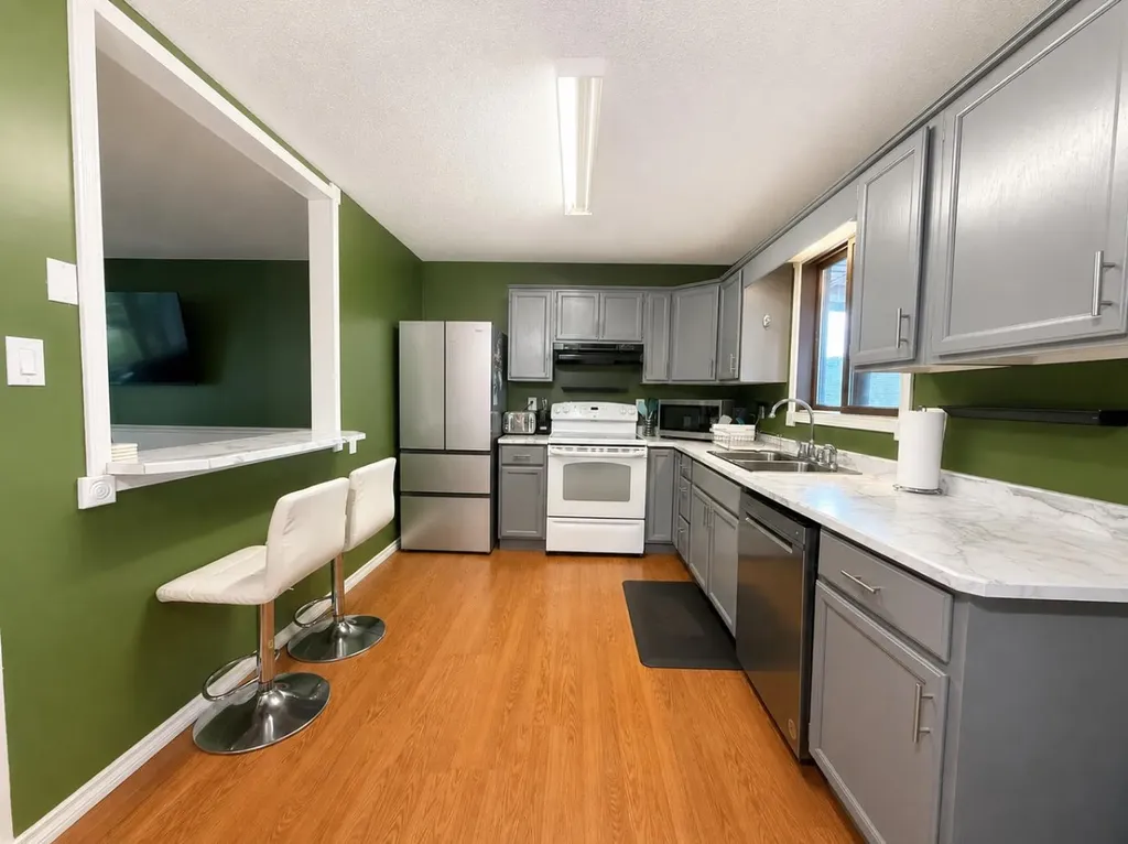 816 15 Street Wainwright AB T9W 1E6