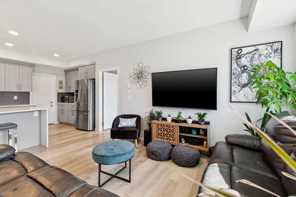 40 Carrington Plaza NW Calgary AB T3P 1X7