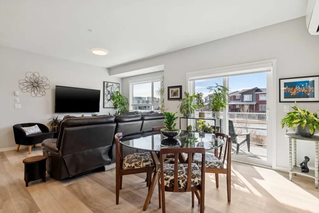 40 Carrington Plaza NW Calgary AB T3P 1X7