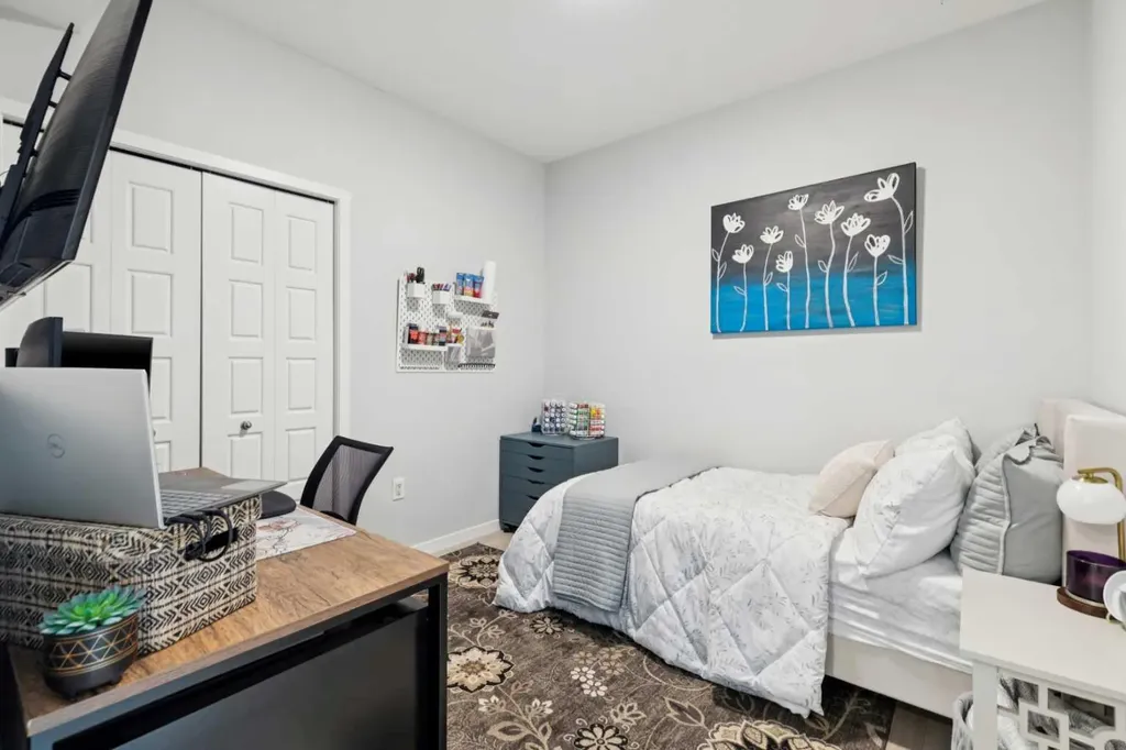 40 Carrington Plaza NW Calgary AB T3P 1X7