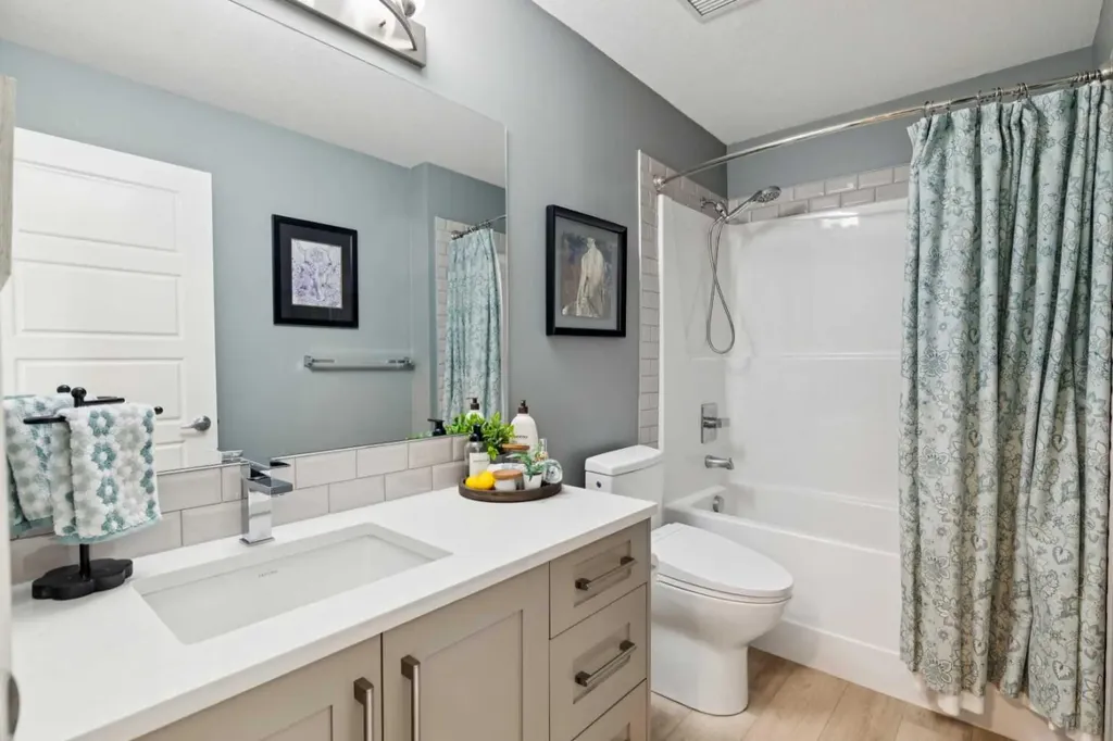 40 Carrington Plaza NW Calgary AB T3P 1X7