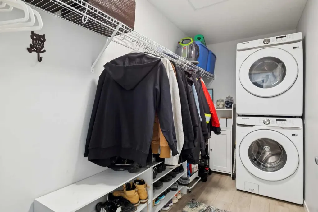40 Carrington Plaza NW Calgary AB T3P 1X7