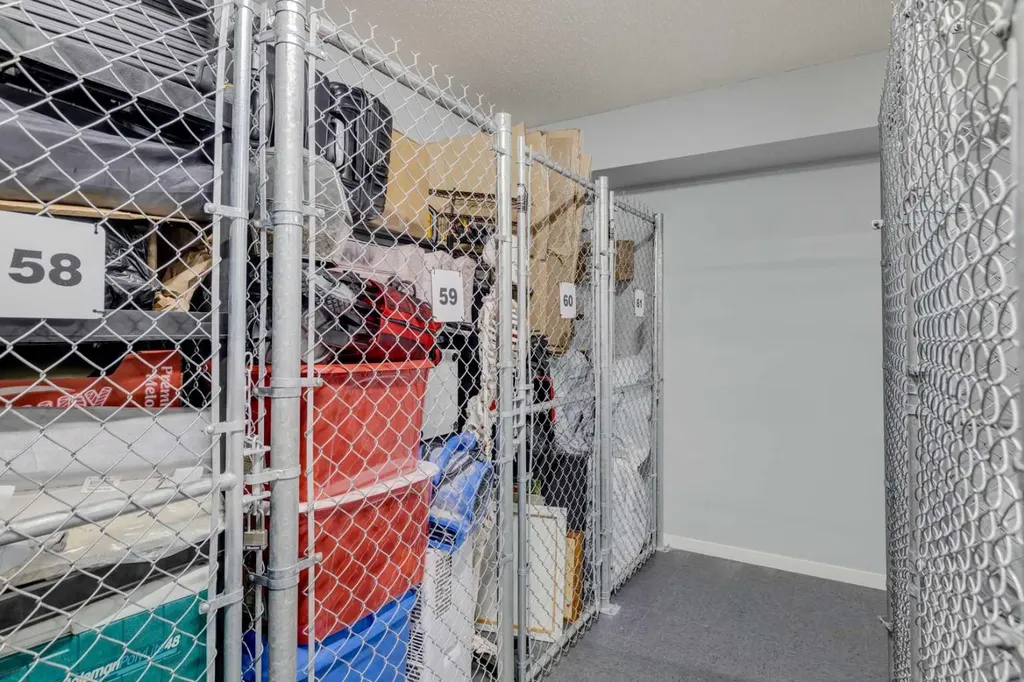 40 Carrington Plaza NW Calgary AB T3P 1X7