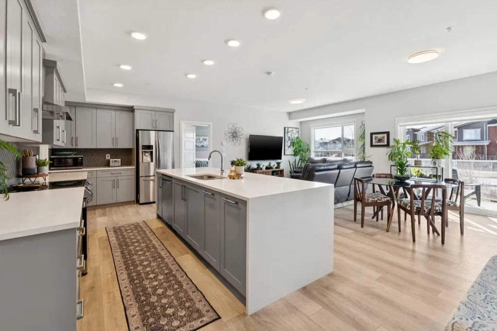 40 Carrington Plaza NW Calgary AB T3P 1X7