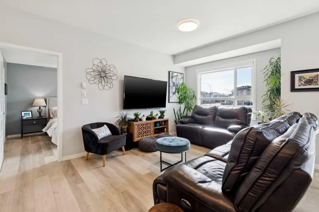 40 Carrington Plaza NW Calgary AB T3P 1X7