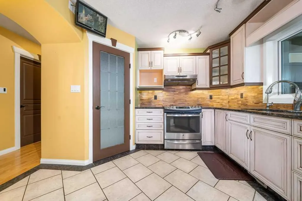 5425 Township Road 121 Rural Cypress County AB T1B 3M6