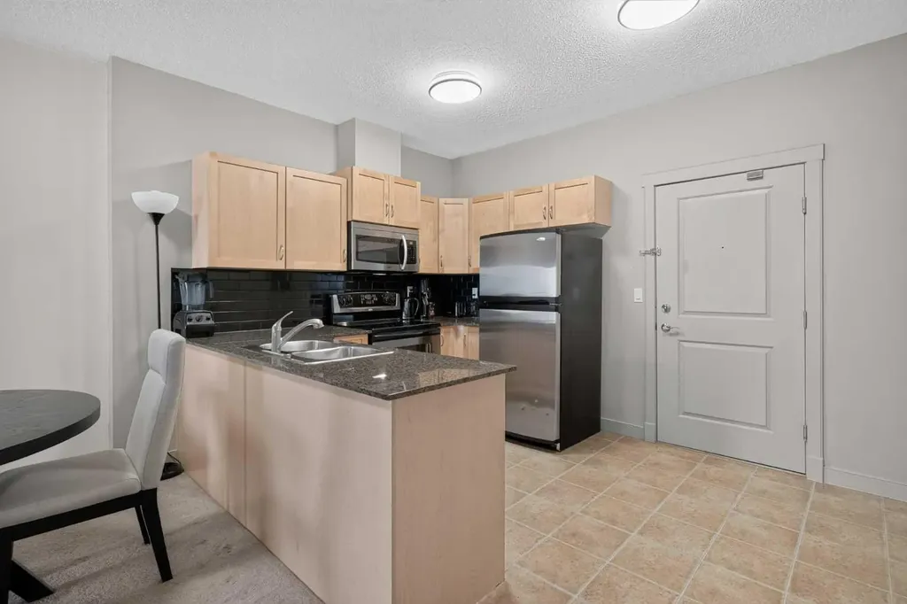 11811 Lake Fraser Drive SE Calgary AB T2J 7J1