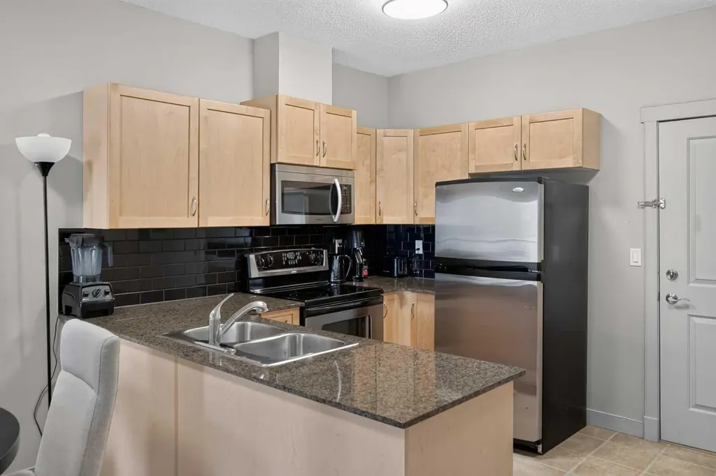 11811 Lake Fraser Drive SE Calgary AB T2J 7J1
