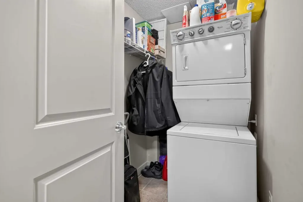 11811 Lake Fraser Drive SE Calgary AB T2J 7J1