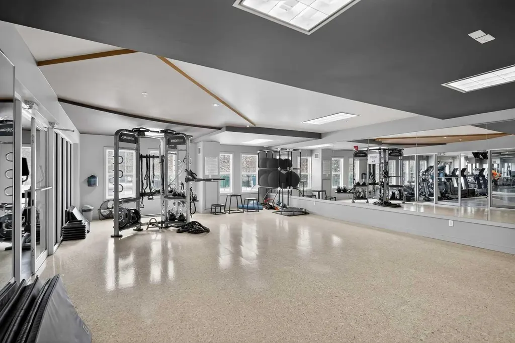 11811 Lake Fraser Drive SE Calgary AB T2J 7J1