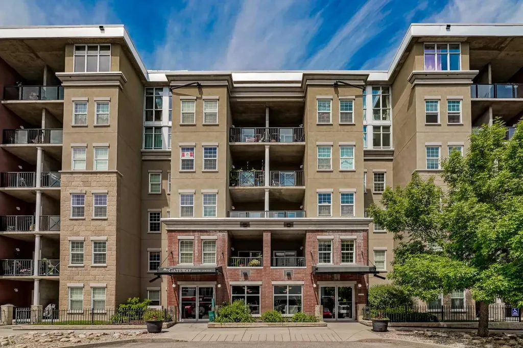 11811 Lake Fraser Drive SE Calgary AB T2J 7J1