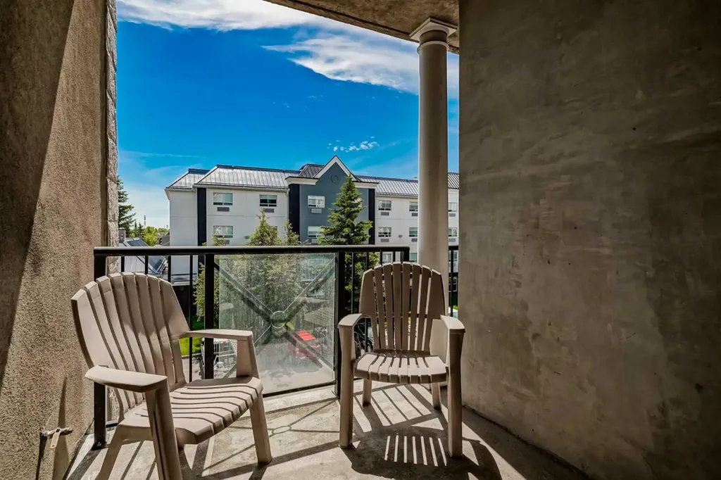 11811 Lake Fraser Drive SE Calgary AB T2J 7J1