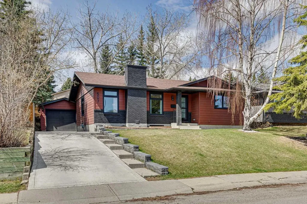 507 Cantrell Drive SW Calgary AB T2W 2K8