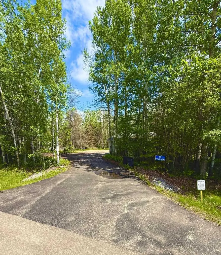 33 Parkland Avenue Parkland Beach AB T0C 2J0