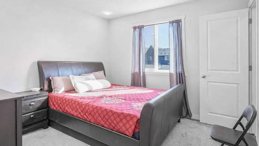 100 Carringvue Way NW Calgary AB T3P1K7