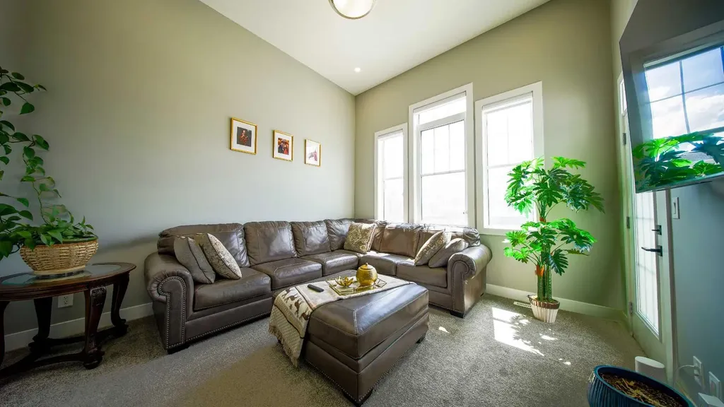 74 Carrington Crescent NW Calgary AB T3P1N6