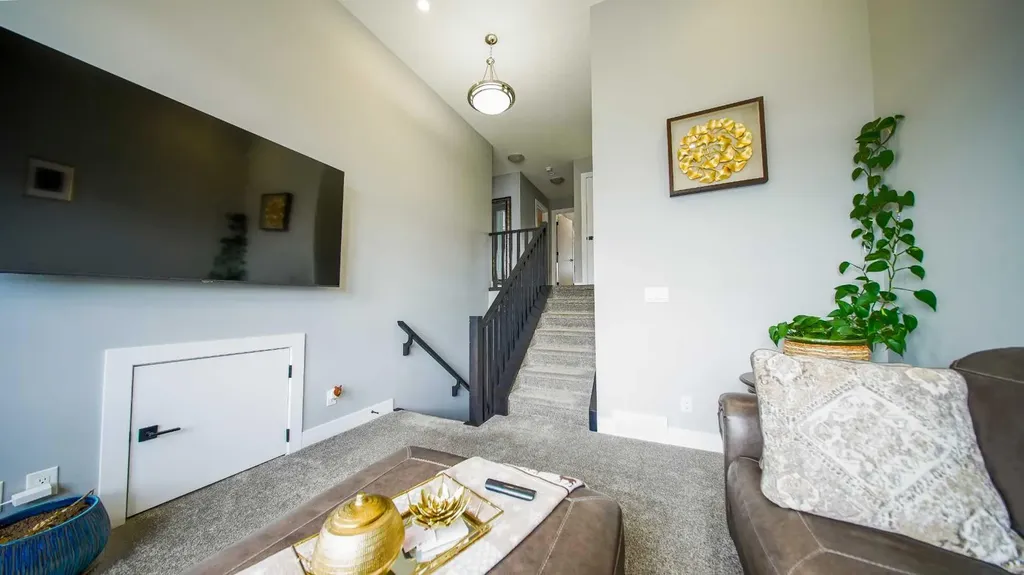 74 Carrington Crescent NW Calgary AB T3P1N6