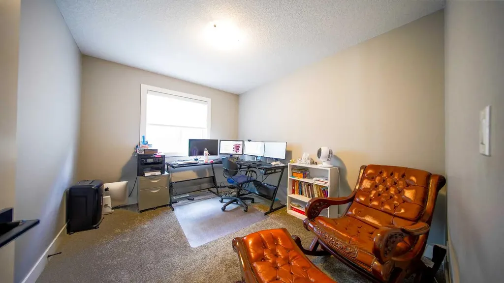 74 Carrington Crescent NW Calgary AB T3P1N6