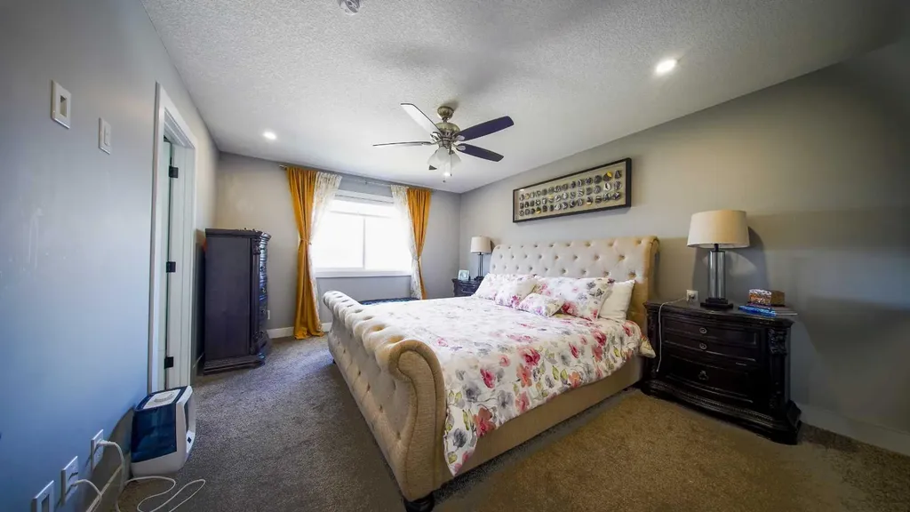 74 Carrington Crescent NW Calgary AB T3P1N6