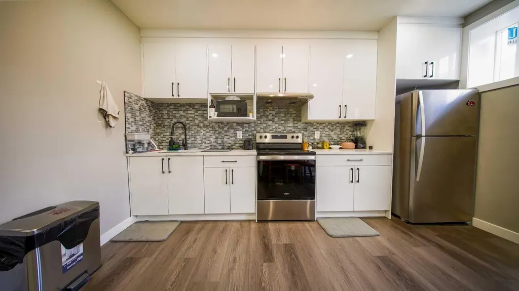 74 Carrington Crescent NW Calgary AB T3P1N6