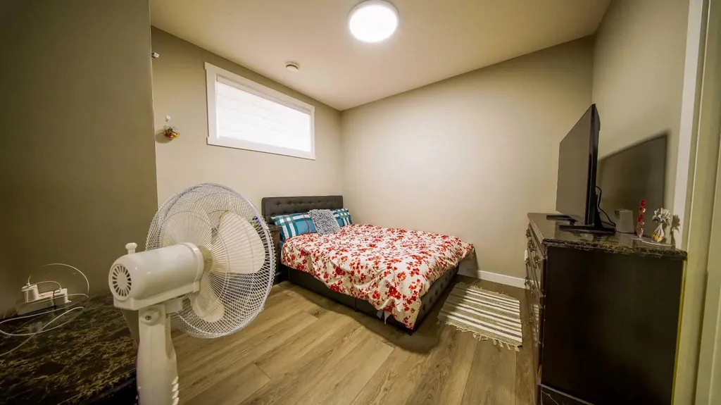 74 Carrington Crescent NW Calgary AB T3P1N6