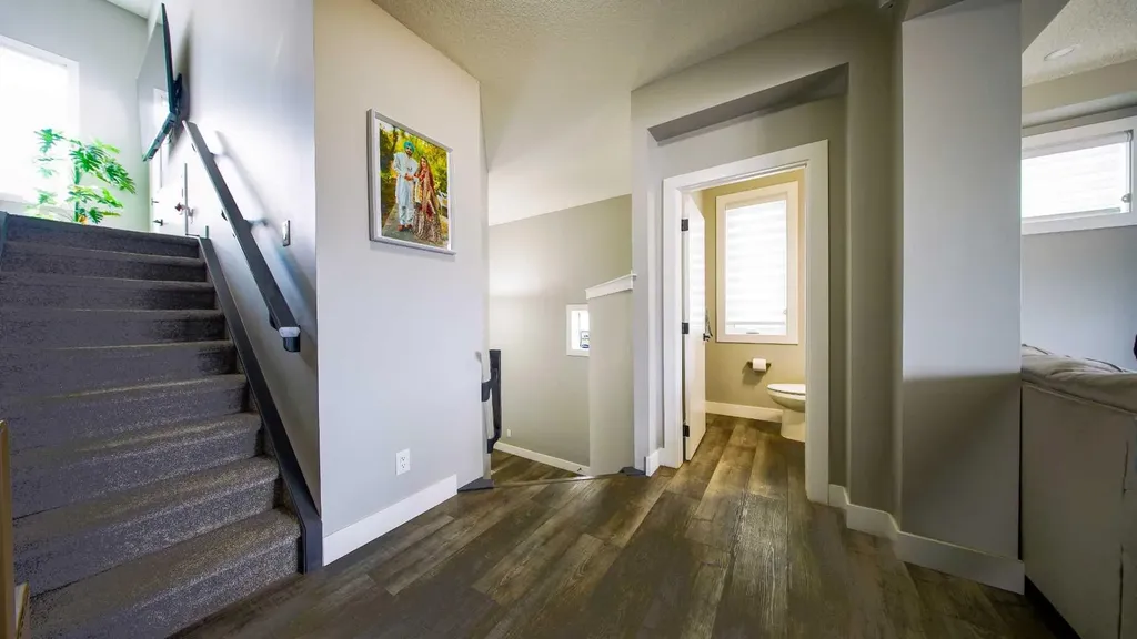 74 Carrington Crescent NW Calgary AB T3P1N6