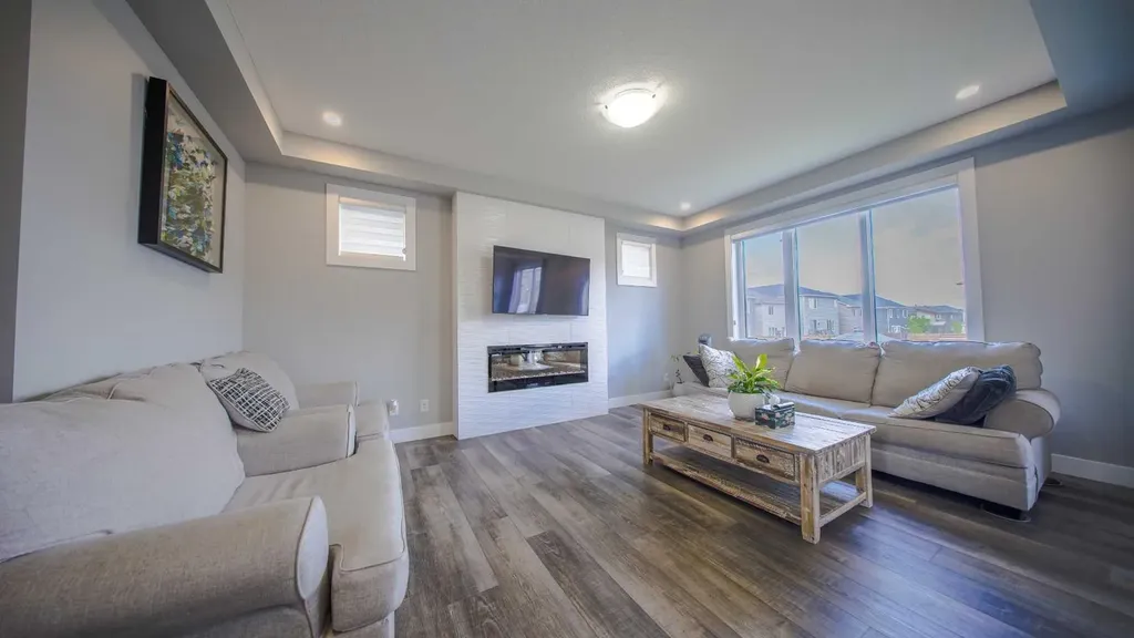 74 Carrington Crescent NW Calgary AB T3P1N6