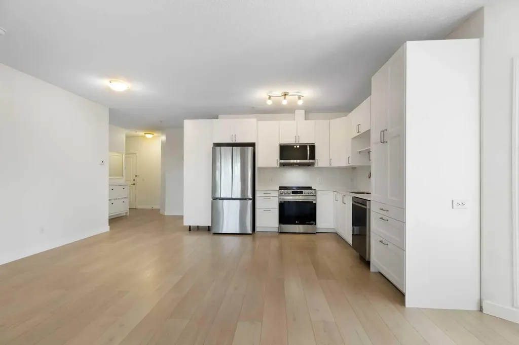 15204 Bannister Road SE Calgary AB T2X3T4