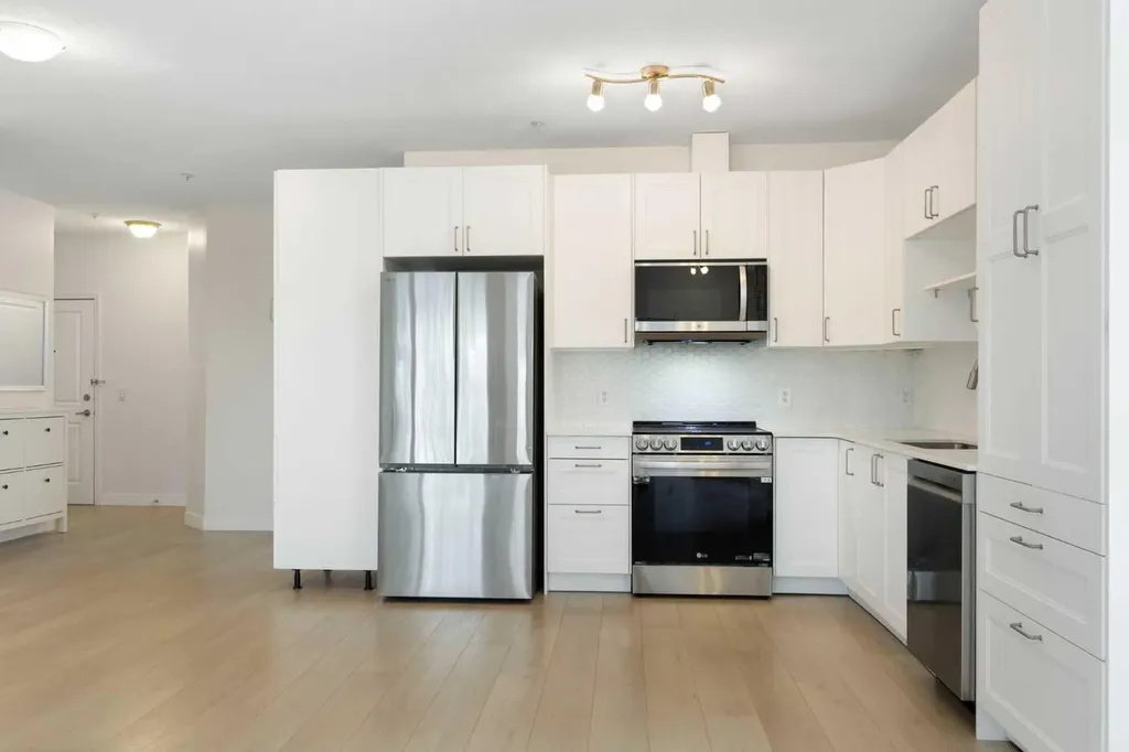 15204 Bannister Road SE Calgary AB T2X3T4