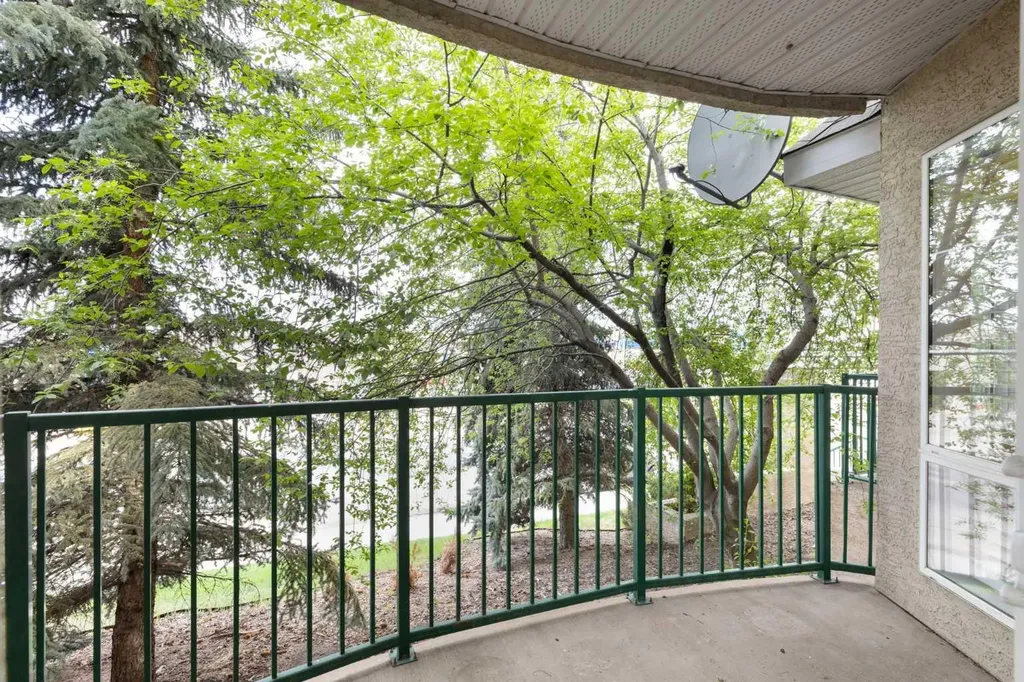 15204 Bannister Road SE Calgary AB T2X3T4