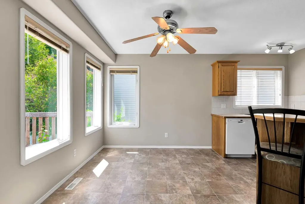 95 Cambridge Glen Drive Strathmore AB T1P 1W1