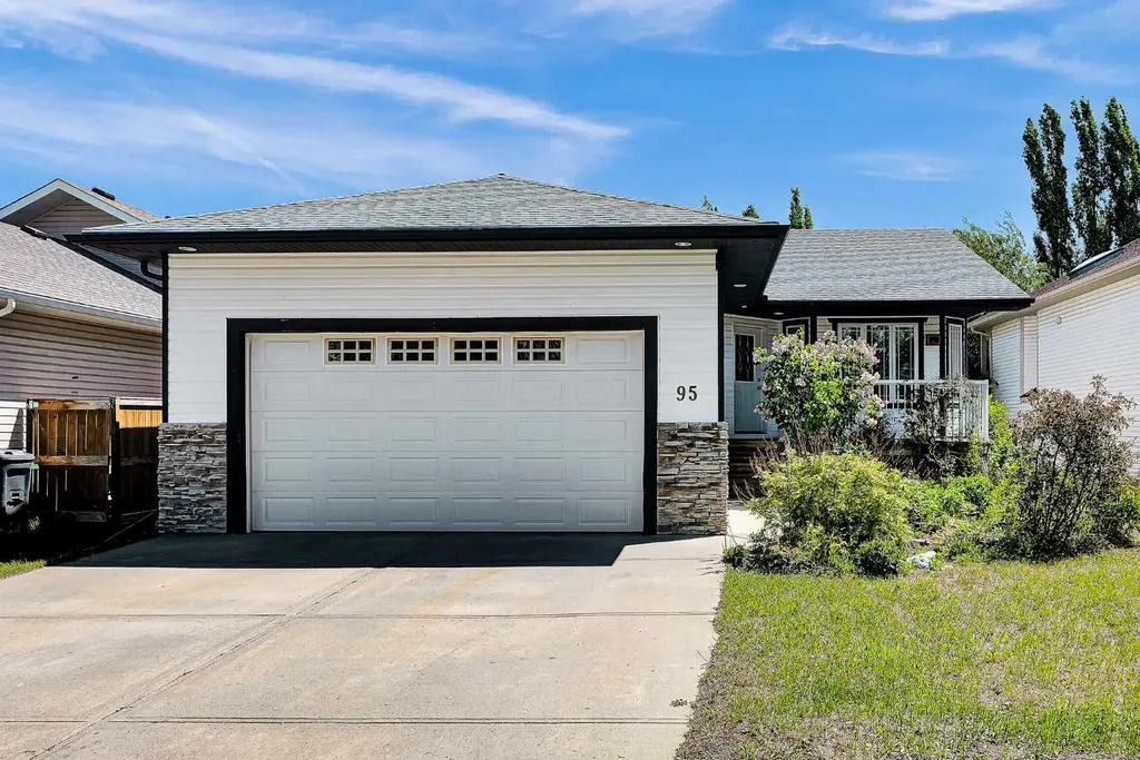 95 Cambridge Glen Drive Strathmore AB T1P 1W1