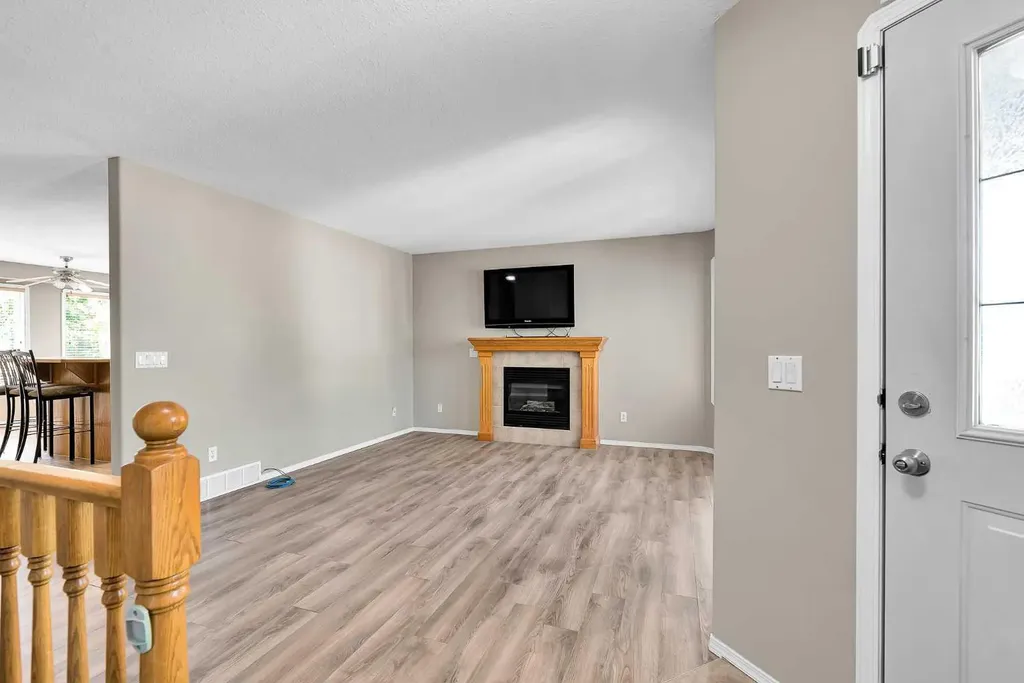 95 Cambridge Glen Drive Strathmore AB T1P 1W1