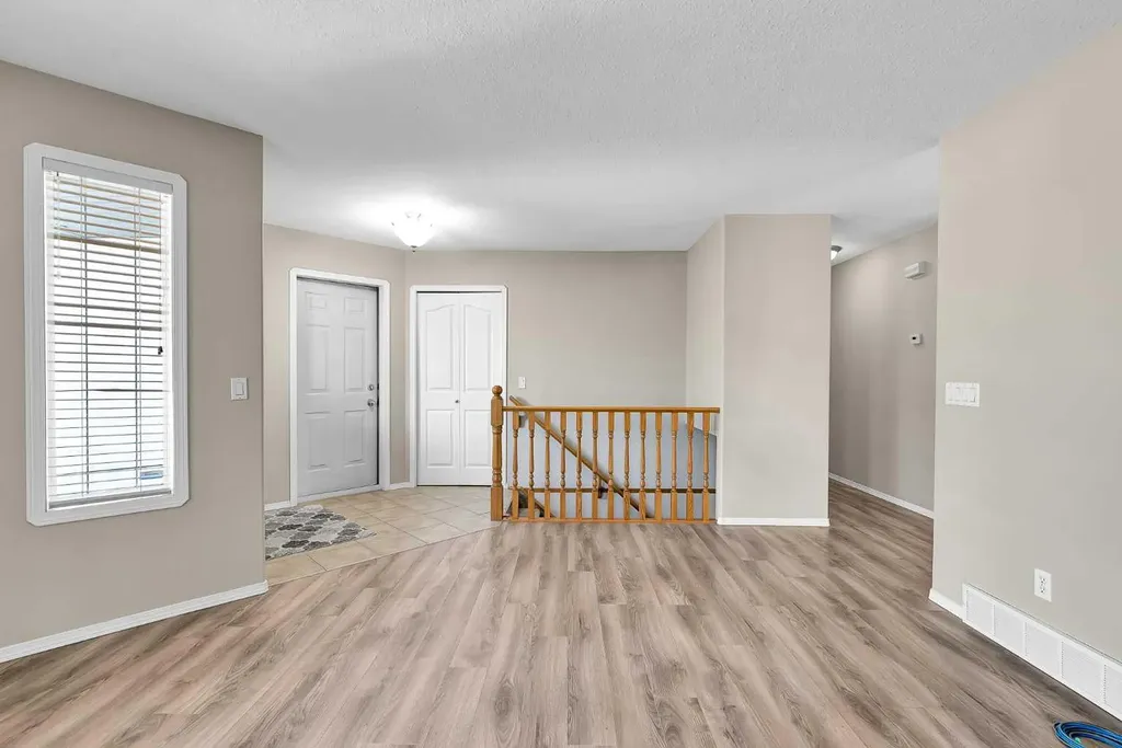 95 Cambridge Glen Drive Strathmore AB T1P 1W1