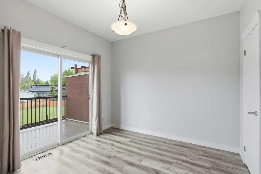 2120 21 Avenue Didsbury AB T0M 0W0