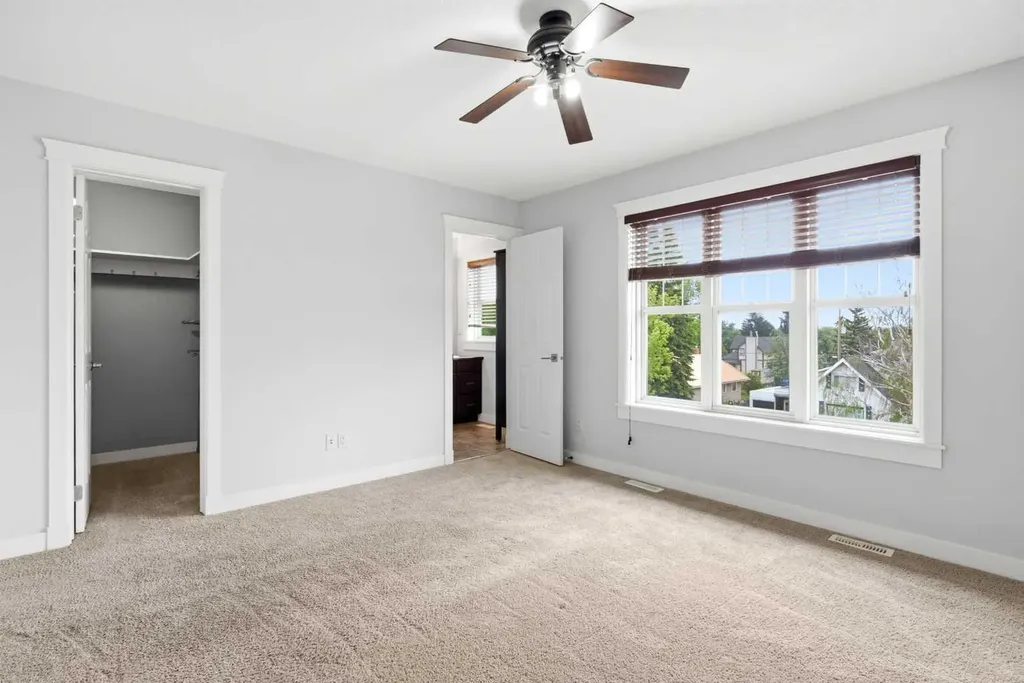 2120 21 Avenue Didsbury AB T0M 0W0