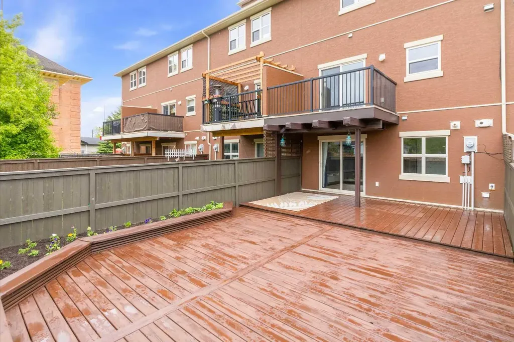 2120 21 Avenue Didsbury AB T0M 0W0